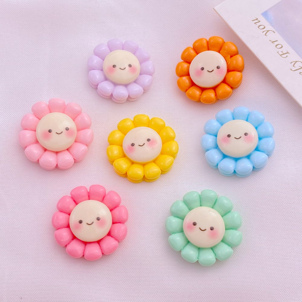 10Pcs New Cute Resin Little Su - Home Improvement News 评论和价格